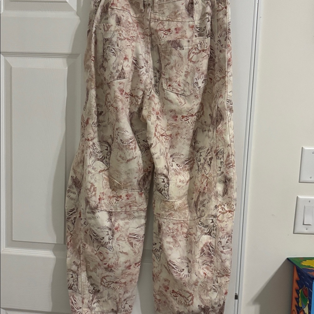 Cat patterned barrel pants NWT - image 4